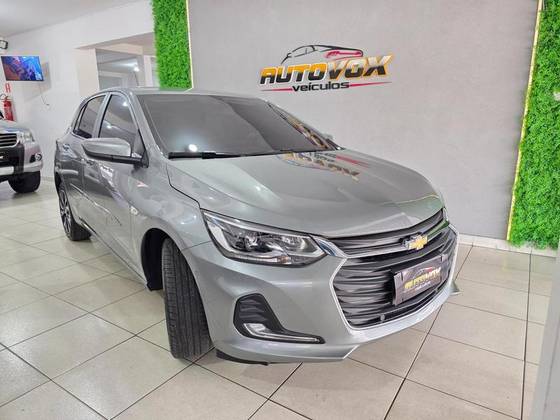 CHEVROLET ONIX 1.0 TURBO FLEX PREMIER AUTOMÁTICO CHEVROLET ONIX 1.0 TURBO FLEX PREMIER AUTOMÁTICO